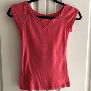 💕Hollister Vintage cap sleeved 100% cotton t-shirt with logo